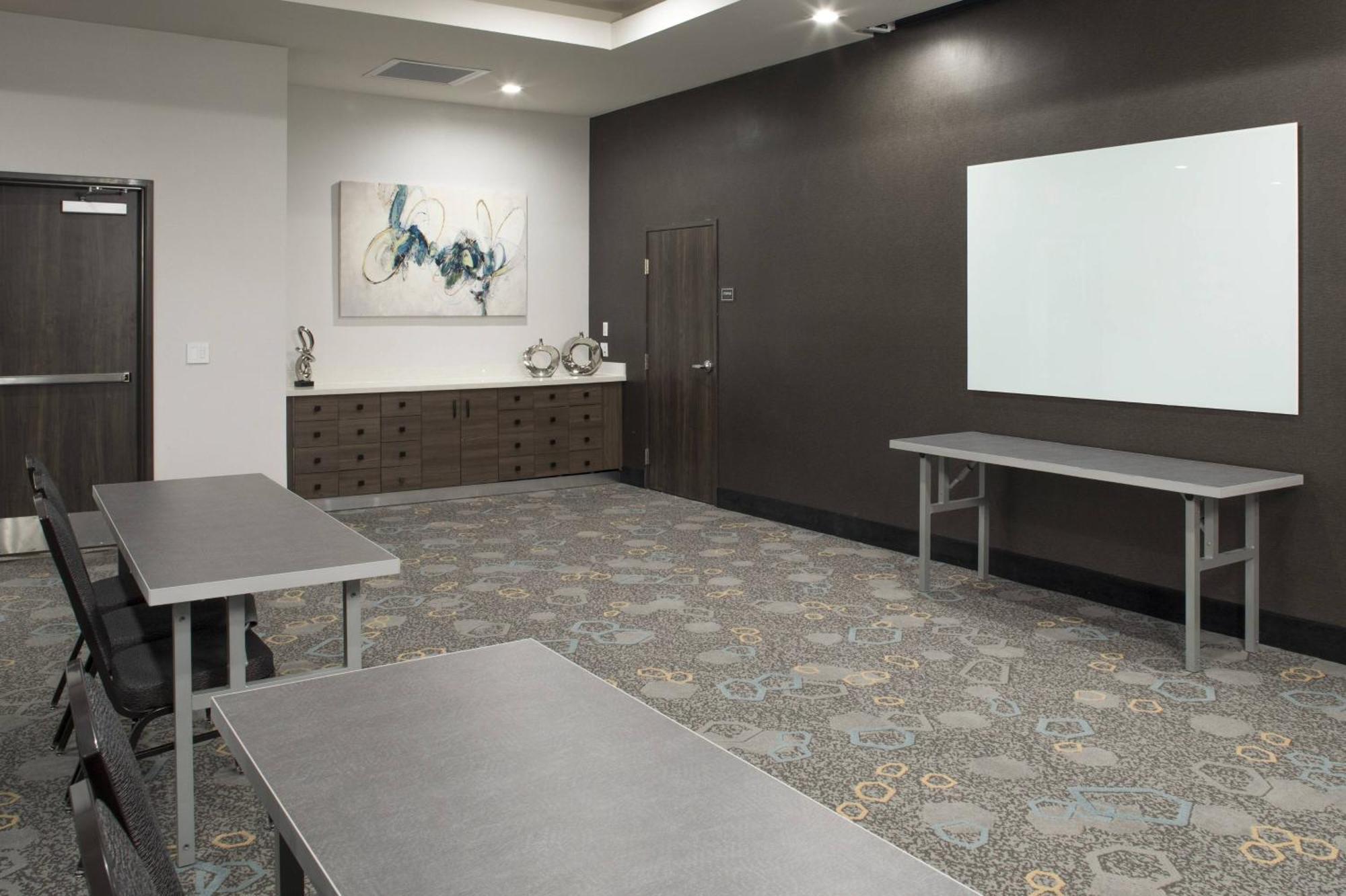 Residence Inn By Marriott Tulsa Downtown Экстерьер фото