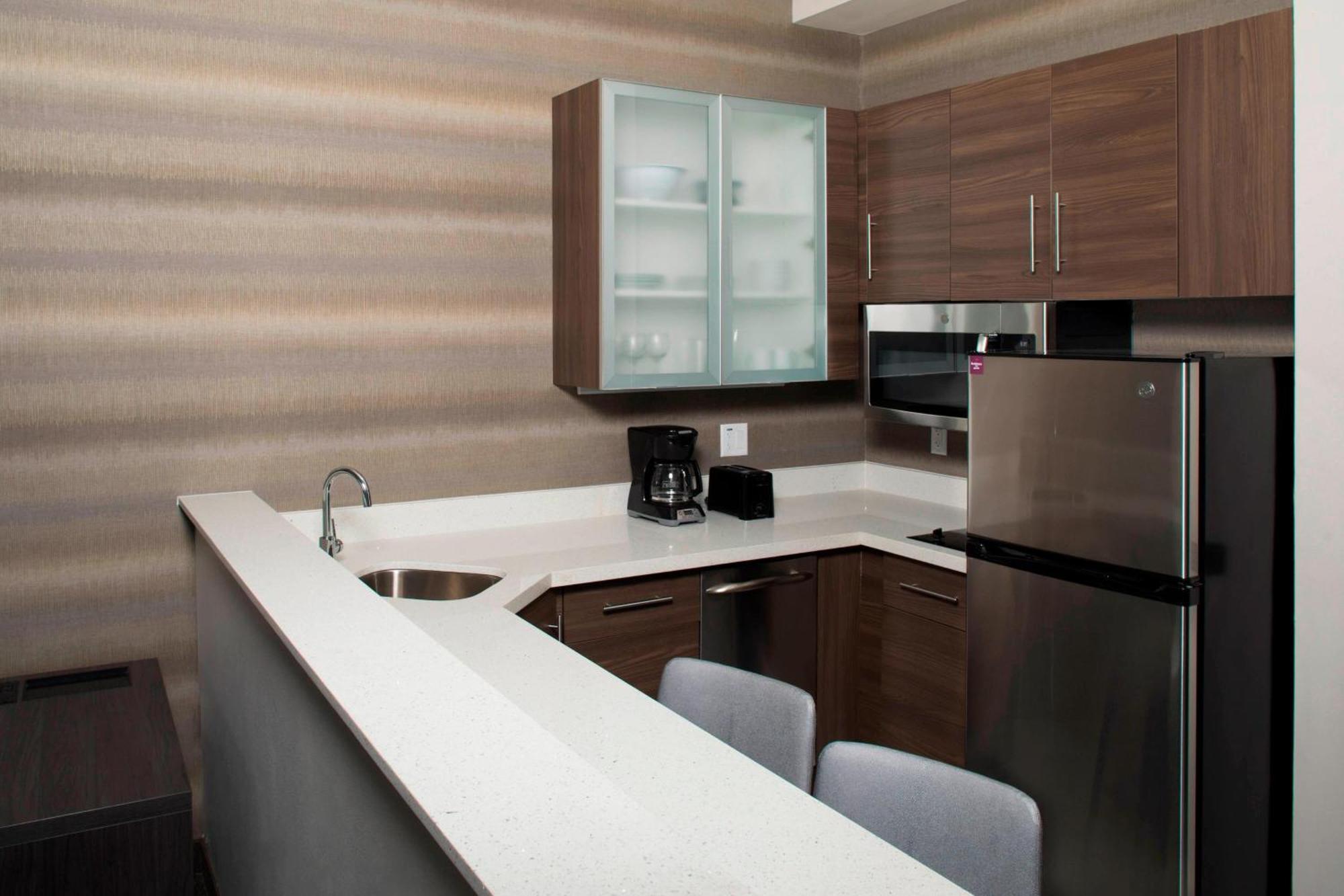 Residence Inn By Marriott Tulsa Downtown Экстерьер фото