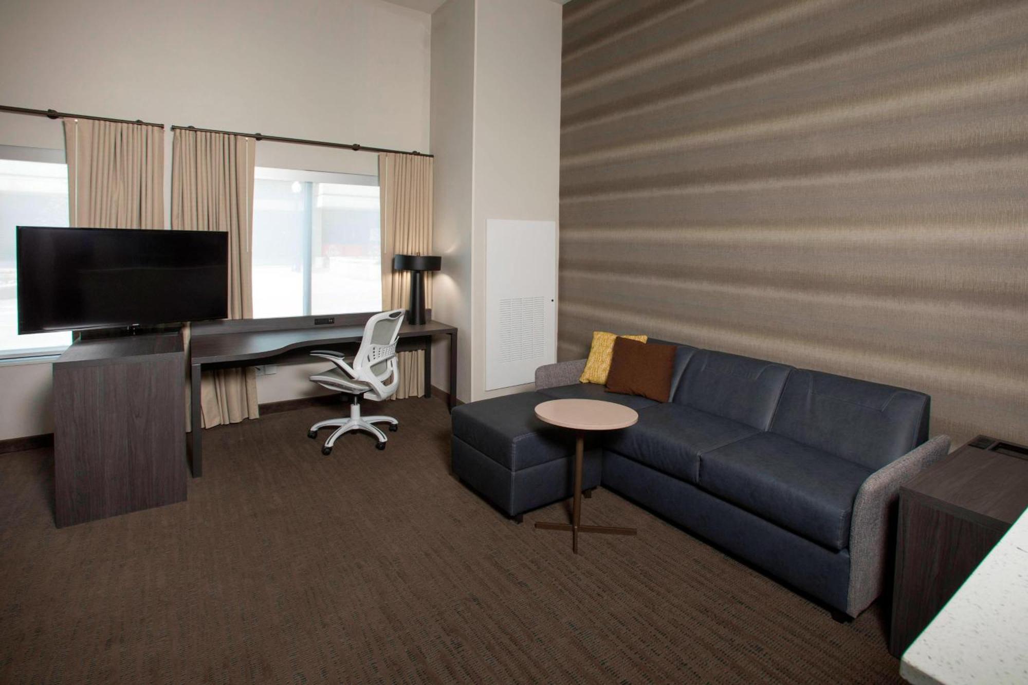 Residence Inn By Marriott Tulsa Downtown Экстерьер фото